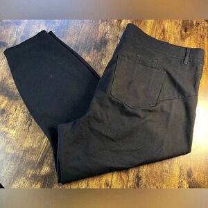 TORRID | ladies plus size knit cropped pants. Size: 22R